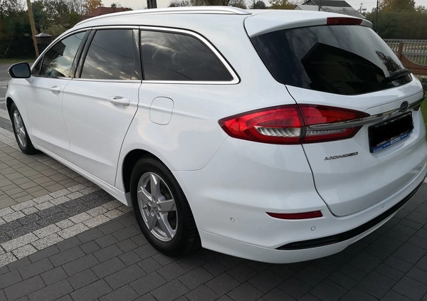 Ford Mondeo cena 68880 przebieg: 144000, rok produkcji 2018 z Krosno małe 301